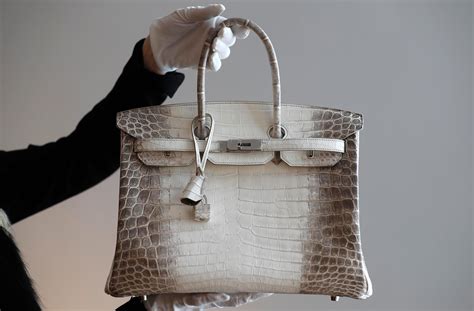 Diamond Magic Bags: The Hottest Trend in Fashion